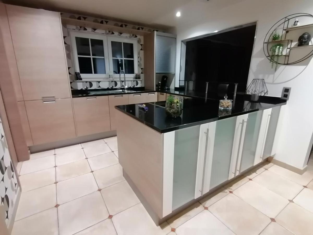 Le Clos Du Montys Louveigne Ngoại thất bức ảnh