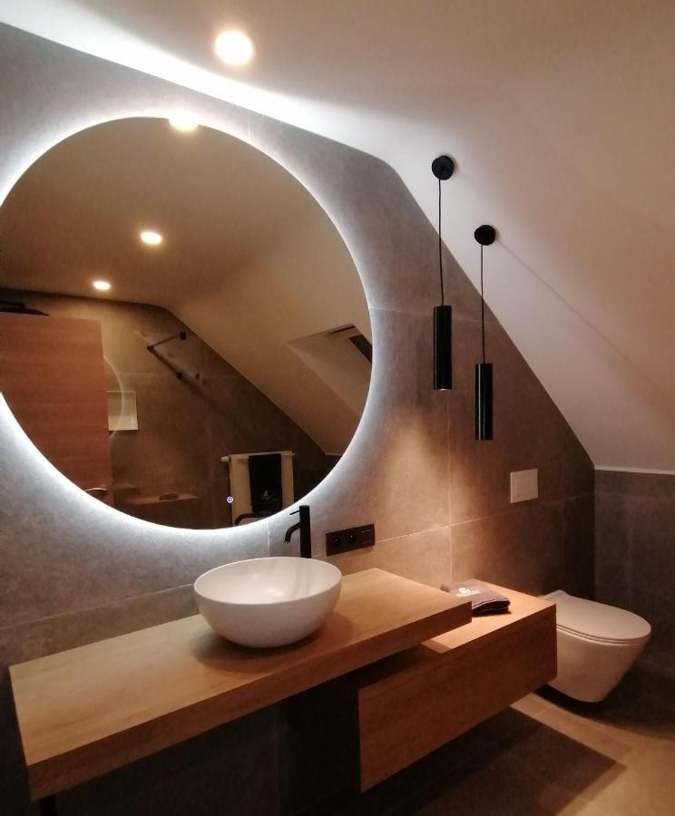 Le Clos Du Montys Louveigne Ngoại thất bức ảnh