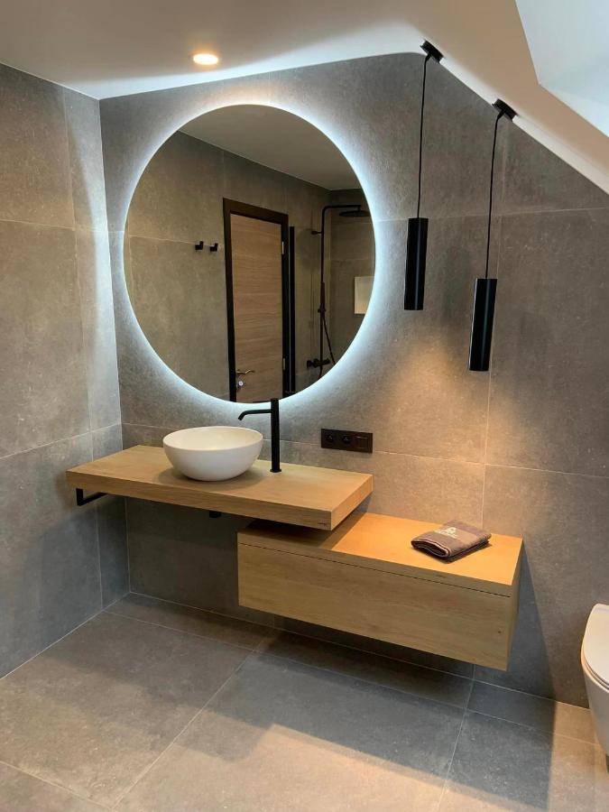 Le Clos Du Montys Louveigne Ngoại thất bức ảnh